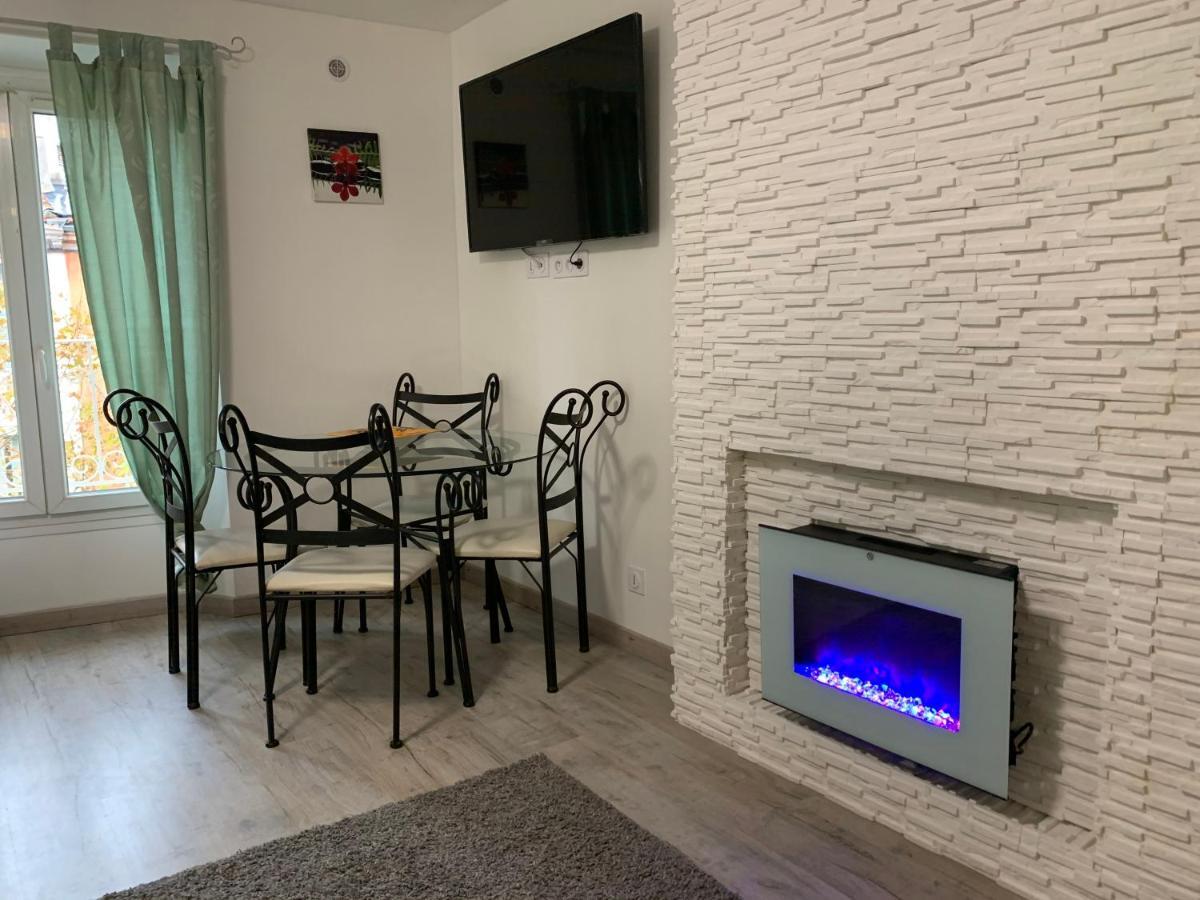 Formidable Studio Au Coeur Historique De Frejus Apartman Kültér fotó