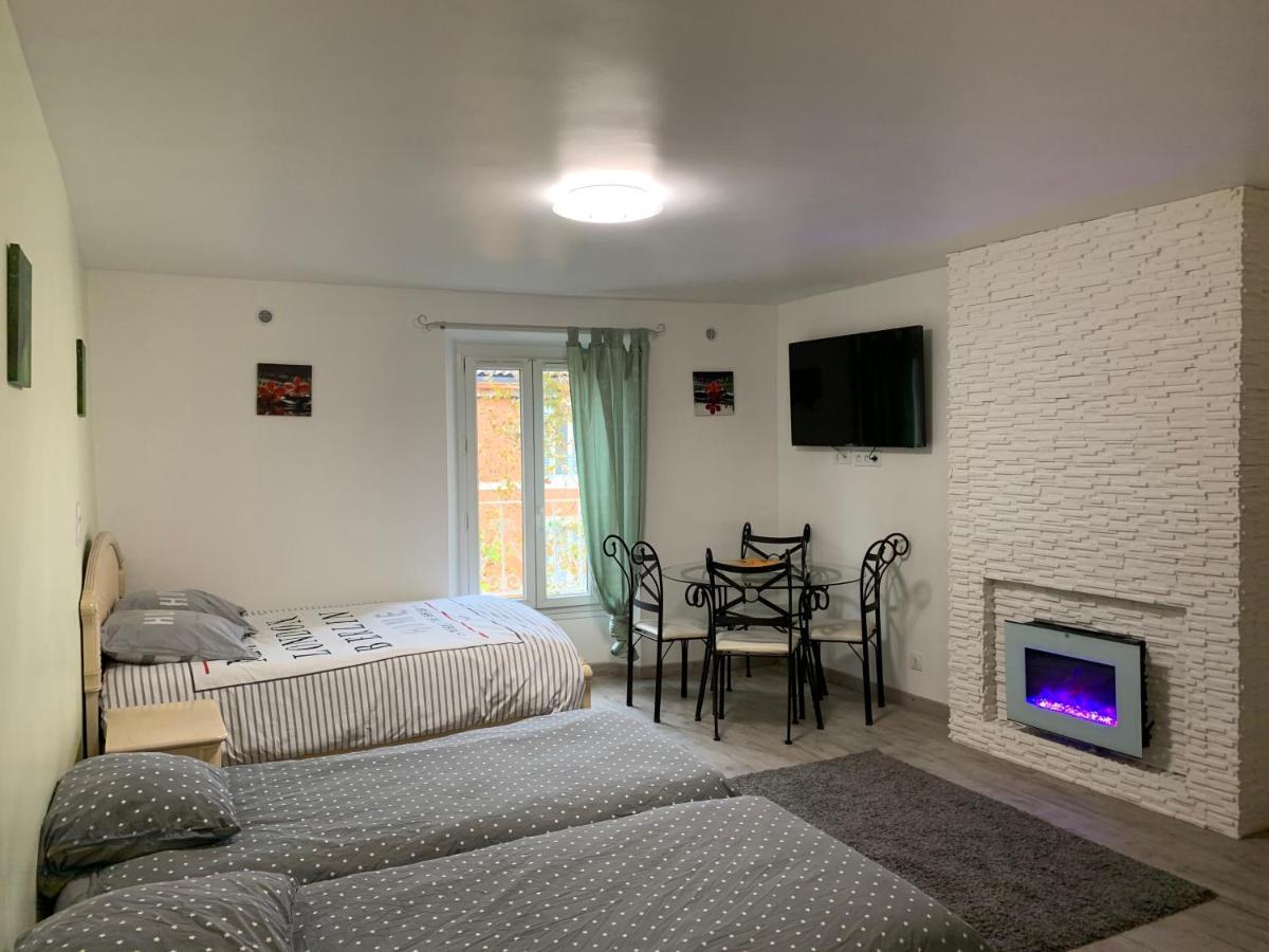 Formidable Studio Au Coeur Historique De Frejus Apartman Kültér fotó